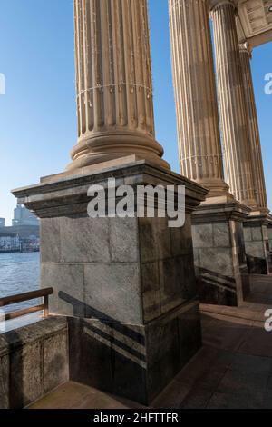 Columns of Vintners Hall on 14th January 2022 in London, United Kingdom. The Worshipful Company of Vintners is one of the most ancient Livery Companies of the City of London, England, thought to date back to the 12th century. It is one of the Great Twelve livery companies of London, and its motto is Vinum Exhilarat Animum, Latin for Wine Cheers the Spirit. Stock Photo