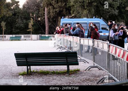 Mauro Scrobogna /LaPresse February 20, 2021&#xa0; Rome, Italy News Terrazza del Pincio - Anti-crowding measures In the photo: barriers and the presence of the police to contain the swarms of teenagers who are concentrated in the area Stock Photo