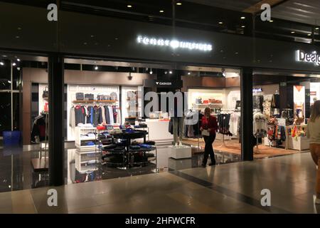 Clothes shop at El Dorado International Airport Bogota Columbia Stock Photo Alamy