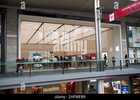 The Apple Store store in Liverpool One shopping area Liverpool England UK Stock Photo