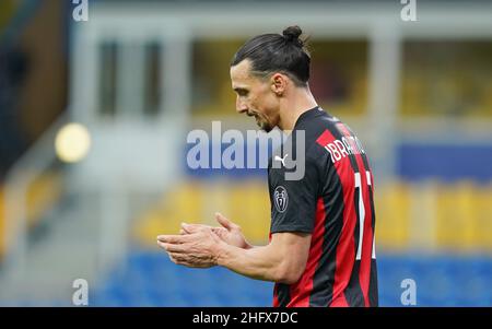 LaPresse - Spada April 10 , 2021 Parma ( Italy ) Sport Soccer A.C. Milan- Season 2020-2021 - Serie A Parma vs Milan In the pic: Zlatan Ibrahimovic Stock Photo