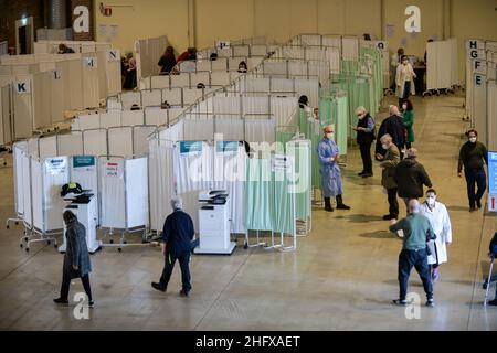 LaPresse - Claudio Furlan April 16 , 2021 Milan ( Italy ) News Matteo Salvini visits the vaccination center of the Fabbrica del Vapore Stock Photo