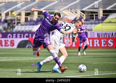 Dusan Vlahovic of ACF Fiorentina in action against Leonardo Bonucci of Juventus  FC during ACF Fiorentina vs Juventu - Photo .LiveMedia/Matteo Papini Stock  Photo - Alamy