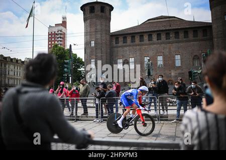 Marco Alpozzi/LaPresse May 08, 2021 Italy Sport Cycling Giro d'Italia 2021 - 104th edition - Stage 1 - ITT - from Turin to Turin In the pic: VAN DEN BERG Lars (NED) (GROUPAMA - FDJ) Stock Photo