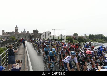 Fabio Ferrari/LaPresse May 21, 2021 Italy Sport Cycling Giro d'Italia 2021 - 104th edition - Stage 13 - from Ravenna to Verona In the pic: during the race. Stock Photo