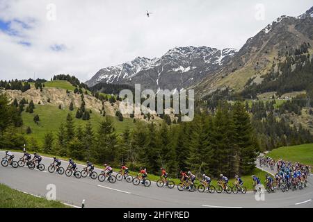 Fabio Ferrari/LaPresse May 29, 2021 Italy Sport Cycling Giro d'Italia 2021 - 104th edition - Stage 20 - from Verbania to Valle Spluga Alpe Motta In the pic: landscape Stock Photo