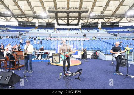 Foto Alfredo Falcone / LaPresse26 Settembre 2021 Roma, ItaliaSport CalcioLazio - Roma - Campionato di Calcio Serie A 2021/2022 - Stadio Olimpico di RomaNella foto: dire straitsPhoto Alfredo Falcone / LaPresseSeptember 26, 2021 Rome, ItalySport SoccerLazio - Roma - Italian Football Championship League A 2021/2022 - Olympic stadium of RomeIn the pic: dire straits Stock Photo