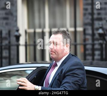 Downing Street, London, UK. 18 January 2022. Mark Spencer MP, Parliamentary Secretary to the Treasury, Chief Whip, in Downing Street for weekly cabinet meeting. Credit: Malcolm Park/Alamy Live News. Stock Photo