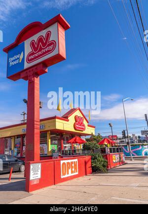 Burbank, CA, USA - January 16, 2022: Exterior of a Wienerschnitzel fast food restaurant  in Burbank, CA. Stock Photo