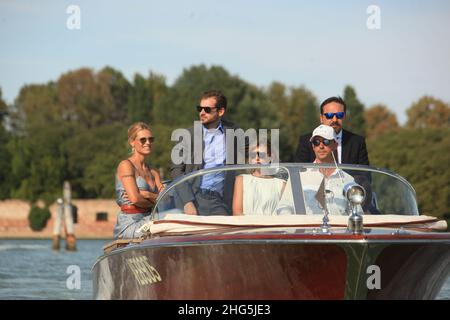 Michelle Hizinker and Tommaso Trussardi arrive in Venice, Italy September 2, 2016. MvS) Stock Photo