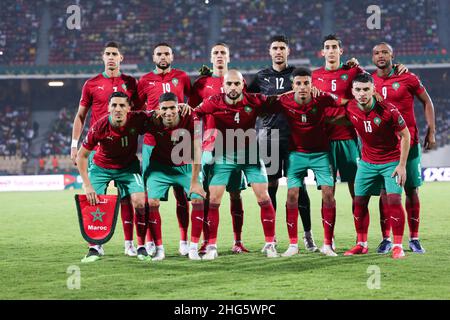 YAOUNDE, CAMEROON - JANUARY 18: National team of Marocco pose for team photo, from top left Adam Masina, Youssef En-Nesyri, Sofian Chakla, Munir Mohamedi, Nayef Aguerd, Ayoub El Kaabi, from bottom left: Fayçal Fajr, Achraf Hakimi, Sofyan Amrabat, Azzedine Ounahi, Ilias Chair during the 2021 Africa Cup of Nations group C match between Gabon and Morocco at Stade Ahmadou Ahidjo on January 18, 2022 in Yaounde, Cameroon. (Photo by SF) Stock Photo