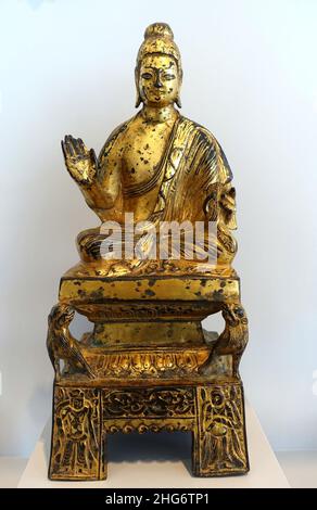 Shakyamuni Buddha Seated on a Lion Throne, China, Northern Wei dynasty, 484 AD, gilt bronze Stock Photo