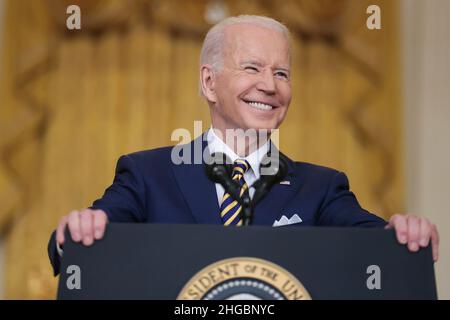 Washington, Vereinigte Staaten. 19th Jan, 2022. United States President Joe Biden holds a press conference in the East Room of the White House in Washington, DC on Wednesday, January 19, 2022. Credit: Oliver Contreras/Pool via CNP/dpa/Alamy Live News Stock Photo