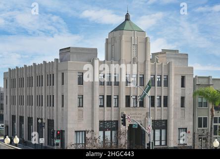 SANTA ANA, CALIFORNIA - 19 JAN 2022: The old Santa Ana City Hall Building at the corner of E. 3rd Street and Main Street. Stock Photo