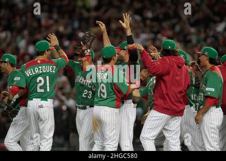 karim Garcia and Luis Alfonso Garcia of mexico during Mexico vs. Arizona  Diamondbacks game preparation, 2013 World Baseball Classic, Salt River Fiel  Stock Photo - Alamy