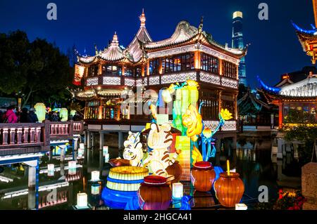 The Huxinting Teahouse at night with Year of the Tiger decorations in front for Chinese New Year at Shanghai’s Yuyuan, in Huangpu District, Shanghai, Stock Photo