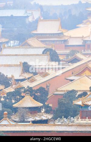 Beijing, Beijing, China. 20th Jan, 2022. On January 20, 2022, in the severe cold season, Beijing welcomes the early snow in 2022. The Forbidden City buildings are wrapped in snow with charming scenery. (Credit Image: © SIPA Asia via ZUMA Press Wire) Stock Photo