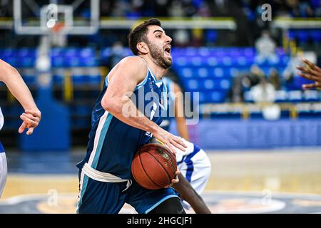 David Michineau of Metropolitans 92 scoring during the 7DAYS