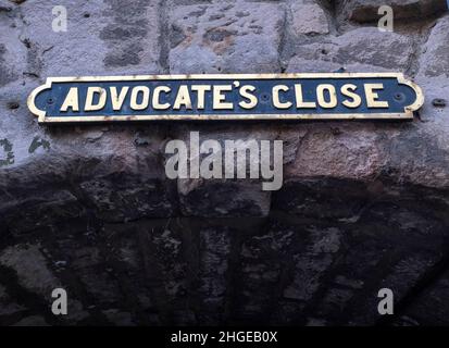 Sign over the entrance to Advocates Close on Edinburgh's historic Royal Mile. Stock Photo