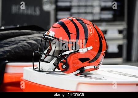 Look: Bengals helmet on massive display in Las Vegas - BVM Sports