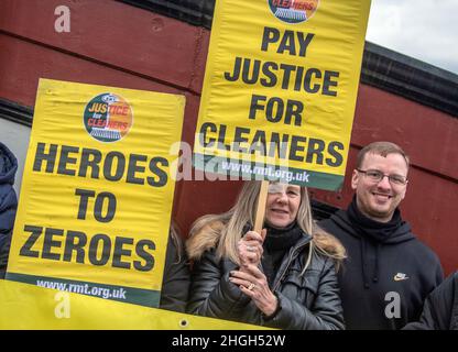 Preston, Lancashire. UK Business: 21 Jan 2022. RMT Union members take Strike Action.  Avanti employees demonstrate against meagre wage increases outside Preston Railway station. Cleaners who clean trains on Avanti West Coast services are outsourced to Atalian Servest, who it is alleged pay less than the Real Living Wage and get no company sick pay. Atalian Servest employ more than 300 cleaners on Avanti West Coast services. Credit ; MediaWorldImages/AlamyLiveNews Stock Photo