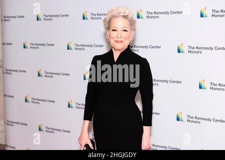 Washington, United States of America. 04 December, 2021. Honoree Bette Midler at the 2021 Kennedy Center Honors Medallion Ceremony at the Library of Congress, December 4, 2021 in Washington, DC.  Credit: Shawn Miller/Library of Congress/Alamy Live News Stock Photo