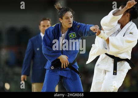 Brazil's judoka Mayra Aguiar wins bronze medal, judo 78kg at Rio 2016 Olympic Games. Brazilian champion beats half-heavyweight cuban Yalennis Castillo Stock Photo