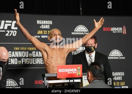 Anaheim, USA. 21st Jan, 2022. ANAHEIM, CA - January 21: Deiveson Figueiredo steps on the scale at Hilton Convention Center for UFC270 - Ngannou vs Gane - Official Weigh-in on January 21, 2022 in Anaheim, California, United States. (Photo by Louis Grasse/PxImages) Credit: Px Images/Alamy Live News Stock Photo