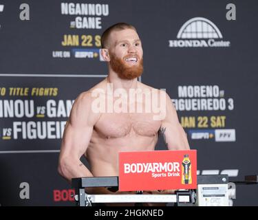 Anaheim, USA. 21st Jan, 2022. ANAHEIM, CA - January 21: Matt Frevola steps on the scale at Hilton Convention Center for UFC270 - Ngannou vs Gane - Official Weigh-in on January 21, 2022 in Anaheim, California, United States. (Photo by Louis Grasse/PxImages) Credit: Px Images/Alamy Live News Stock Photo