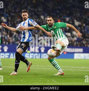Borja Iglesias of Real Betis, left, and Miha Blazic of Ferencvaros TC vie  for the ball during the Europa League group G soccer match between Ferencvaros  TC and Real Betis in Groupama