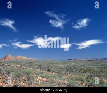 Australia. Northern Territory. Alice Springs region .West Macdonnell Ranges. Distant view of Haasts Bluff. Stock Photo