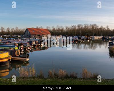 Campbell Wharf Marina In Milton Keynes Stock Photo - Alamy