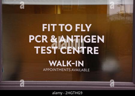 London (UK), 22.01.2022: On- street view of a covid PCR and antigen test centre. Stock Photo