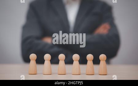 Concept success business create idea for leader team, leadership business concept, teamwork power and confidence,wooden figures group leader connectio Stock Photo