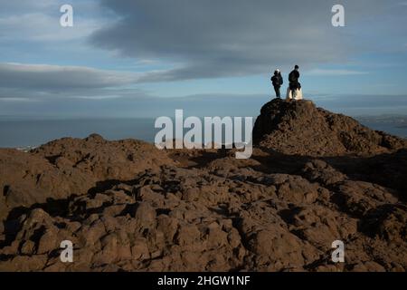 Views from Arthur’s Seat, in Holyrood Park, in Edinburgh, Scotland, 20 January 2022. Stock Photo