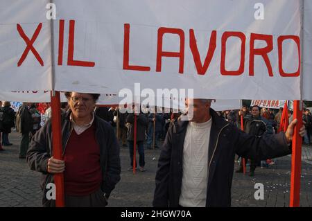 Rome, Italy 22/11/2003: National demonstration for guaranteed social income. © Andrea Sabbadini Stock Photo