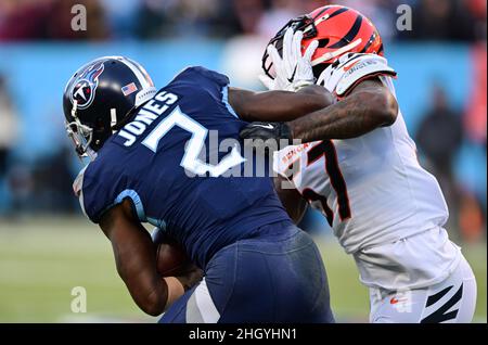 Cincinnati Bengals linebacker Germaine Pratt (57) against the Tennessee  Titans in an NFL football game, Sunday, Nov. 27, 2022, in Nashville, Tenn.  Bengals won 20-16. (AP Photo/Jeff Lewis Stock Photo - Alamy