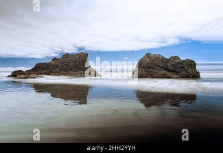 Rocks on the Ruby beach on the West Coast, Olympic National Park, Washington Stock Photo