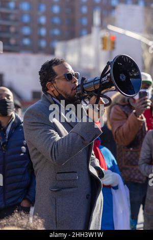 Harlem, USA. 22nd Jan, 2022. (NEW) Tragic shooting of 2 NYPD officers ...