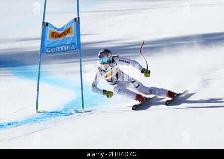 Olympia slope, Cortina d'Ampezzo, Italy, January 23, 2022, Ester Ledecka (CZE) during 2022 FIS Ski World Cup - Women Super Giant - alpine ski race Credit: Live Media Publishing Group/Alamy Live News Stock Photo