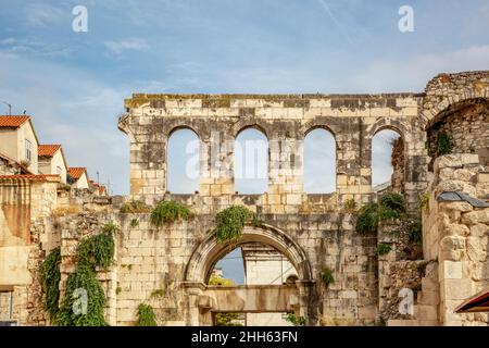 Plants growing on old limestone Silver Gate, Diocletian's Palace, Split, Dalmatia, Croatia Stock Photo