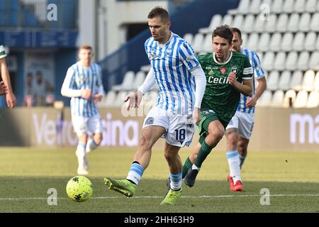 Stadio Paolo Mazza, Ferrara, Italy, January 22, 2022, Mattia Finotto (Spal)  during  SPAL vs AC Pisa - Italian soccer Serie B match Stock Photo