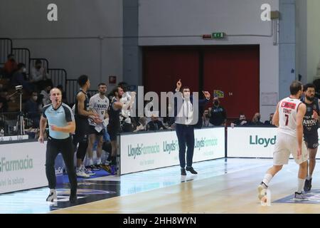 Cremona, Italy. 23rd Jan, 2022. Vanoli Cremona during Vanoli Basket Cremona vs Umana Reyer Venezia, Italian Basketball A Serie Championship in Cremona, Italy, January 23 2022 Credit: Independent Photo Agency/Alamy Live News Stock Photo