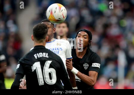 Madrid, Spanien. 23rd Jan, 2022. Madrid, Spain; 23.01.2022.- Real Madrid vs Elche match of the Spanish Football League matchday 22 of the 2021-2022 season held at the Santiago Bernabeu stadium in Madrid. Real Madrid player Mendy (C) Final score tie 2-2 Real Madrid goals Luca Modric 82 and Eder Militao 90 2  Elche goals Lucas Boye 42 and Pere Milla 76  Credit: Juan Carlos Rojas/dpa/Alamy Live News Stock Photo