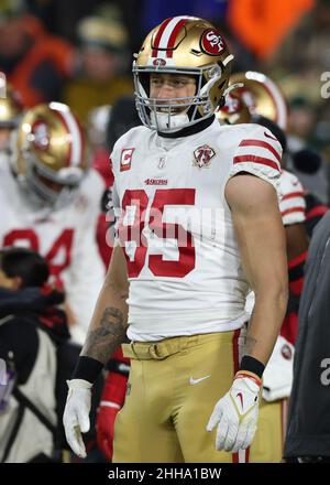 Photo: Niners George Kittle hauls in a seven yard touchdown pass against  the Rams Taylor Rapp at SoFi Stadium - LAP2022103007 