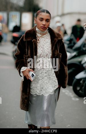 Street style, Marie-Victoire Tiangue (MV Tiangue) arriving at Coperni ...
