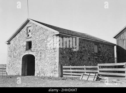 Squire Michael Porter House stone barn. Stock Photo