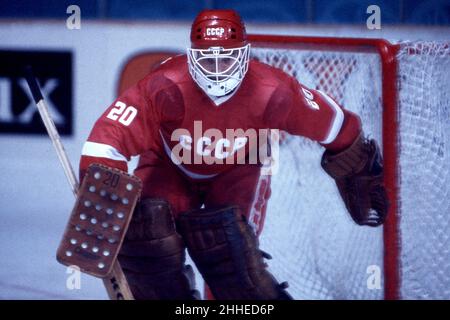 Vladislav Alexandrowitsch TRETJAK (Vladislav TRETJAK) (RUS/ former ice hockey goalkeeper), here in action, with the Soviet national team he became a multiple Olympic champion and world champion. During his active time Tretjak was considered the world's best ice hockey goalkeeper Stock Photo