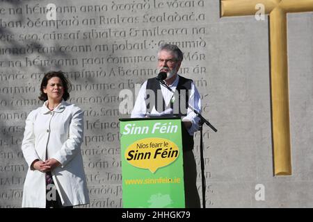 Gerry Adams, then president of Sinn Féin, speaking at an event in Dublin, Ireland. Beside him is Mary Lou McDonald current Sinn Féin leader. Stock Photo