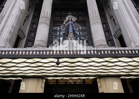 Selfridges flagship department store on Oxford Street on 21st January 2022 in London, United Kingdom. Selfridges, also known as Selfridges & Co., is a chain of high-end department stores in the United Kingdom that is operated by Selfridges Retail Limited, part of the Selfridges Group of department stores. In December 2021 it was announced that the majority of Selfridges Group had been sold to a joint venture between Thai conglomerate Central Group and the Austrian Signa Holding for around £4 billion. Stock Photo